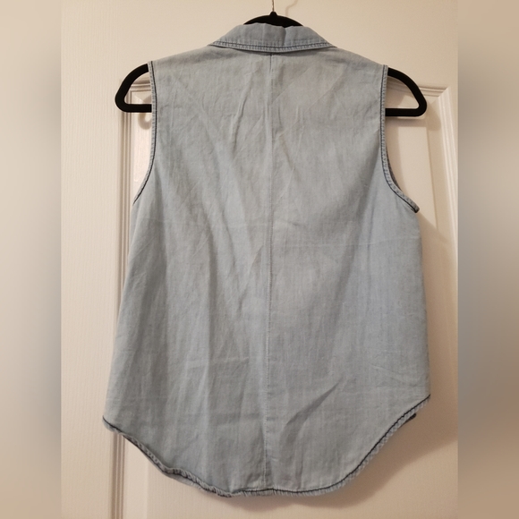 Jean button up top with American flag and eagle - Picture 5 of 7